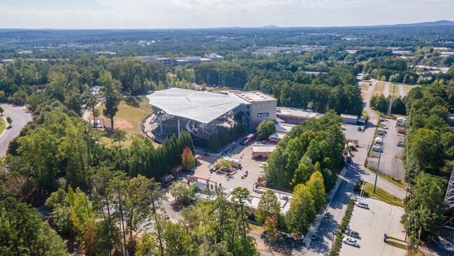 Building Photo - 134 Britten Pass