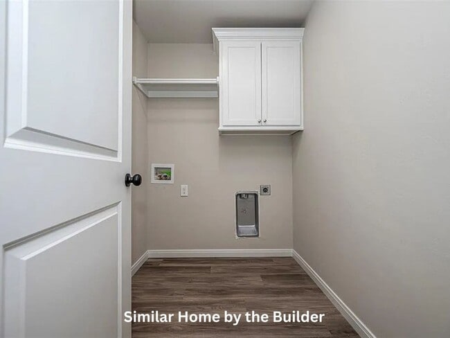 Building Photo - Brand-New 4-Bed Mustang Home w/ 2-Car Garage!