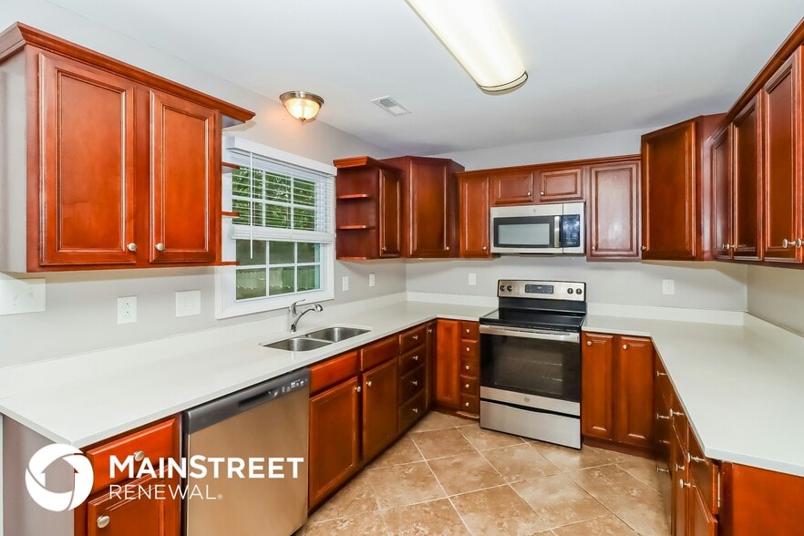 Building Photo - 1303 Bellingham Dr