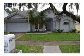Building Photo - 2216 Kenwick Dr