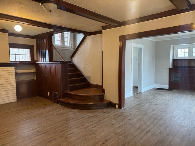 Building Photo - 201 N Independence Ave