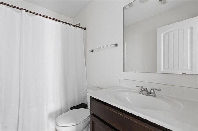 Building Photo - 565 Dasheill Ln
