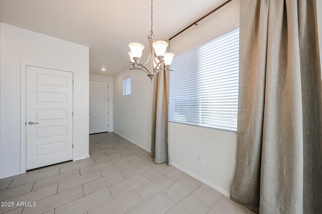 Building Photo - 14651 W Valentine St