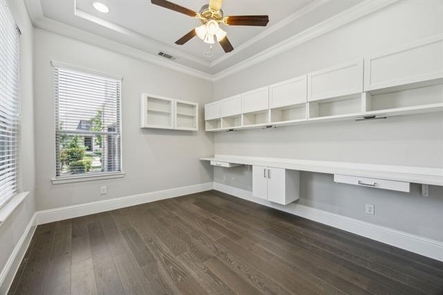 Building Photo - 975 Stampede Dr