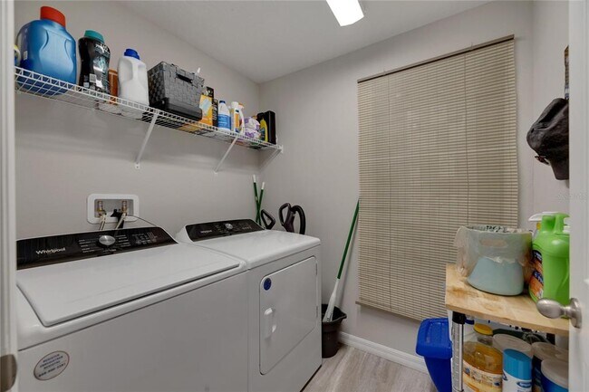 Building Photo - 12696 Tannencrest Dr