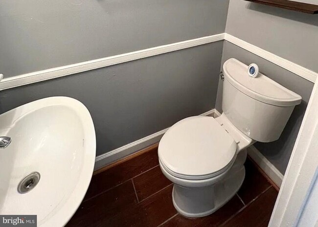 Building Photo - 10108 Sabin Dr