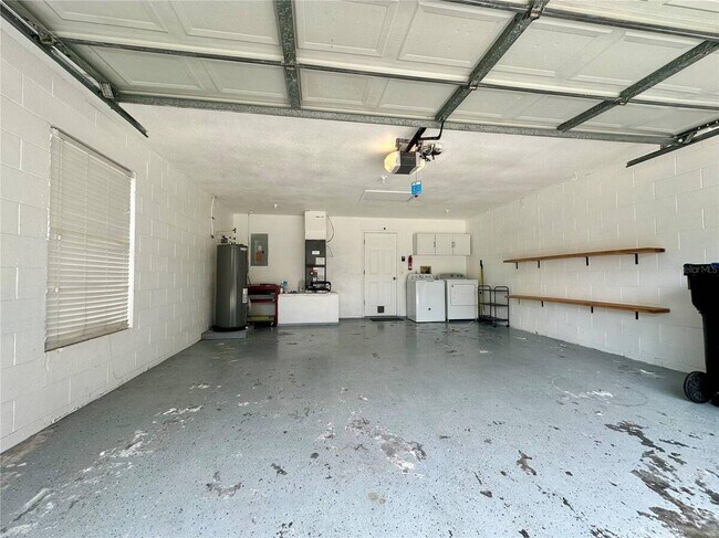 Building Photo - 1516 Crosswind Cir