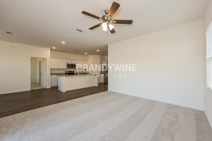 Building Photo - 8348 Sniptoe Dr