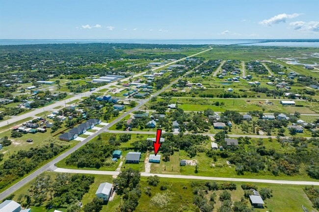 Building Photo - 248 Post Oak Ln