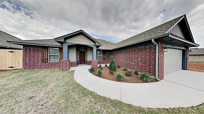 Building Photo - 7025 Hidden Trail Ln