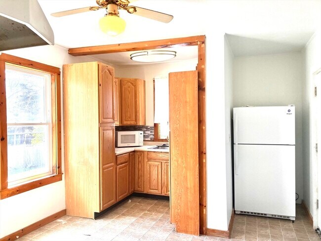 Building Photo - 4 Sisson Terrace