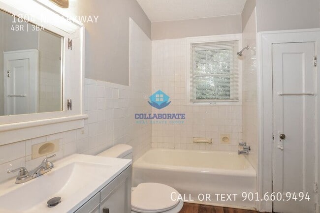 Building Photo - 1804 N. Parkway-