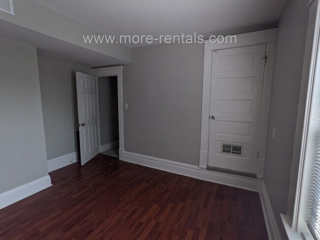 Building Photo - 579-81 Gilbert St