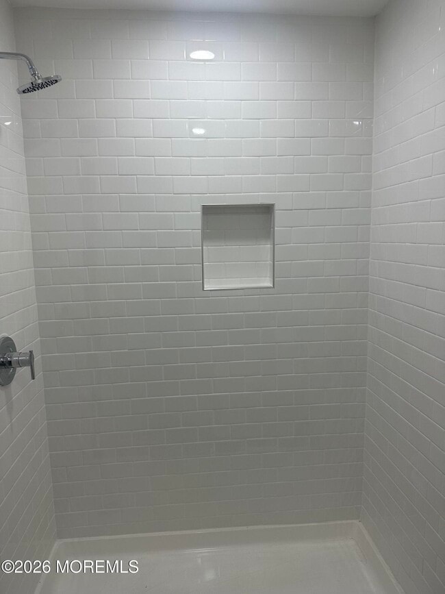 Building Photo - 3 Lexington Ct