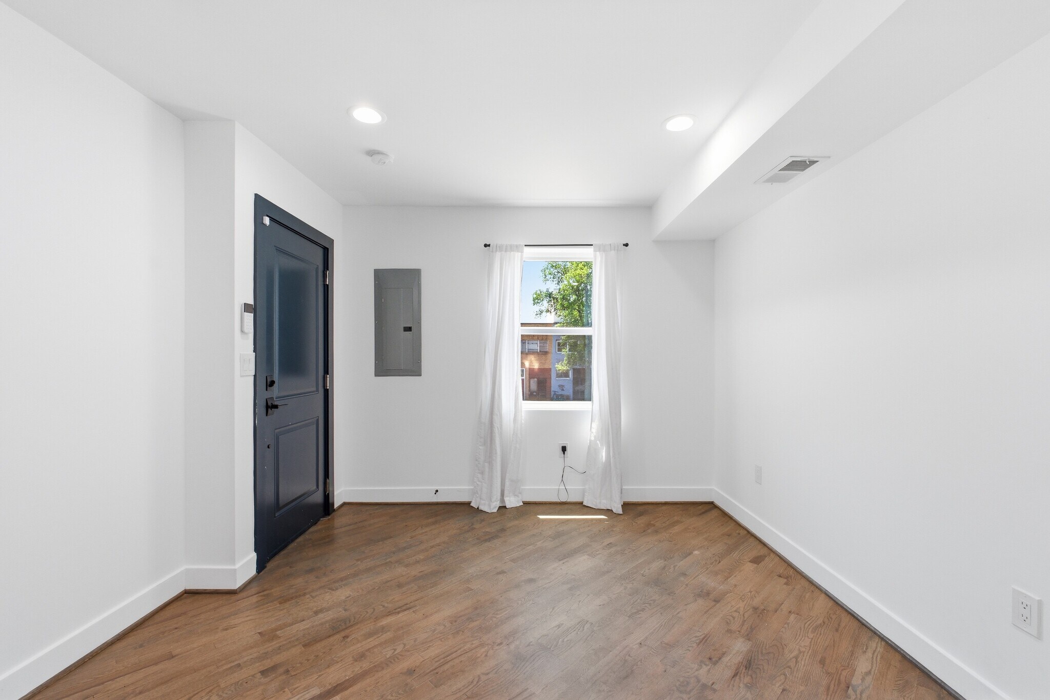Building Photo - 1808 Benning Rd NE