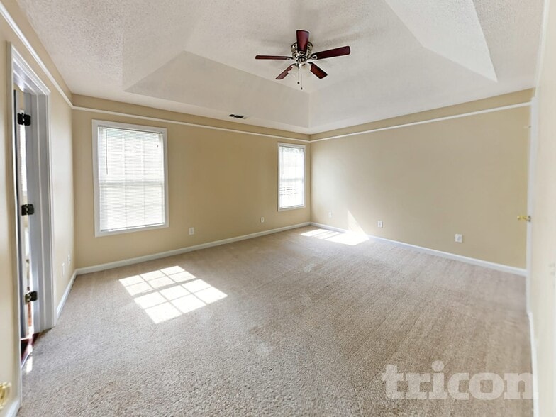 Building Photo - 2230 Telluride Dr