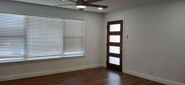 Building Photo - Updated Fort Worth Gem — Over 2,000 Sq Ft, Fireplace & Two Living Spaces