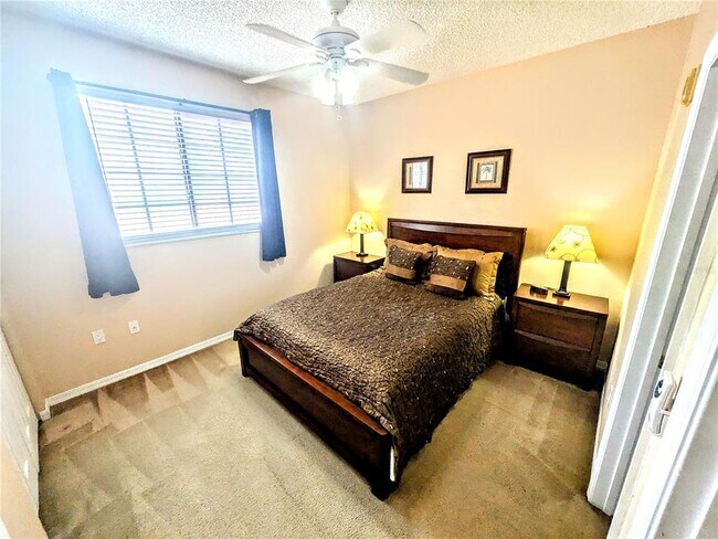 Building Photo - 5711 Bentgrass Dr