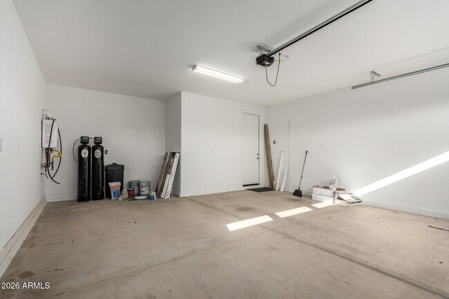 Building Photo - 20264 W Montecito Ave