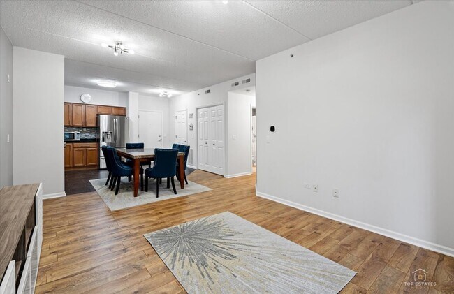 Building Photo - 3501 Wellington Ct
