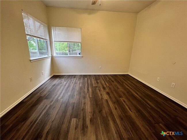 Building Photo - 809 Sagewood Trail