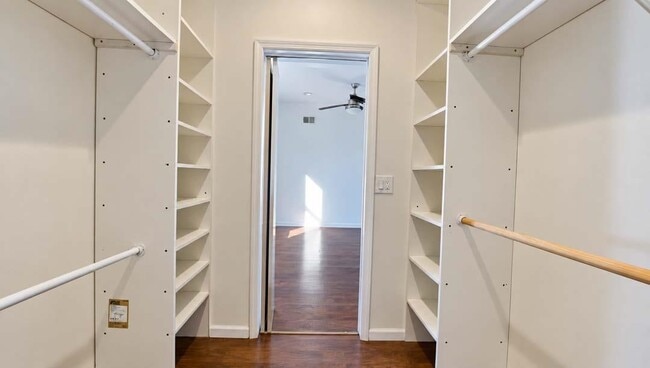 Building Photo - 275 Avenue A