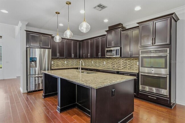 Building Photo - 2669 Peony Dr