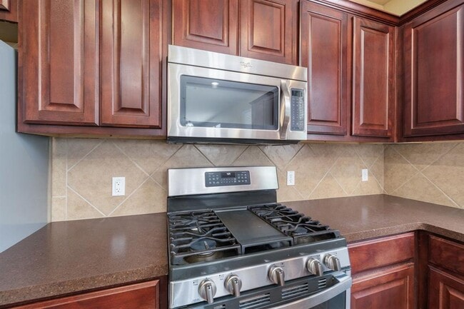 Building Photo - 2405 Kapalua Pl