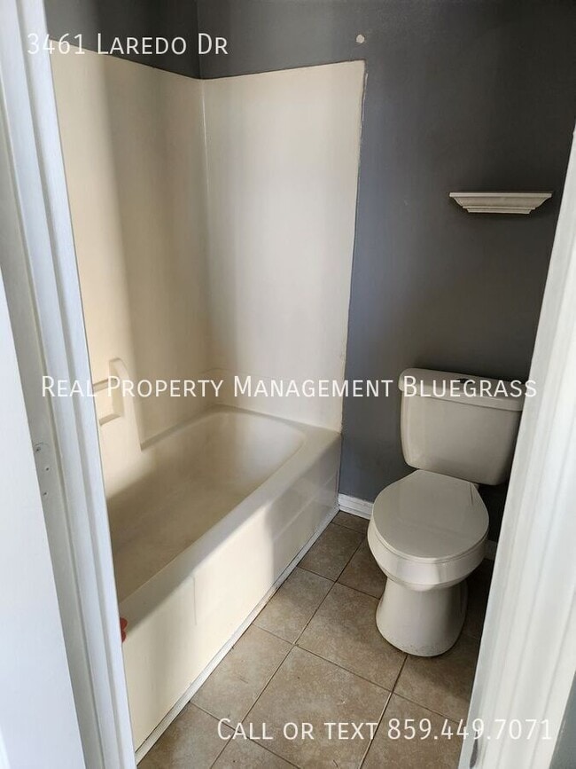 Building Photo - 3461 Laredo Dr