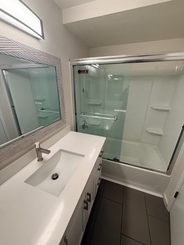 Building Photo - 2117 Dexter Ave N