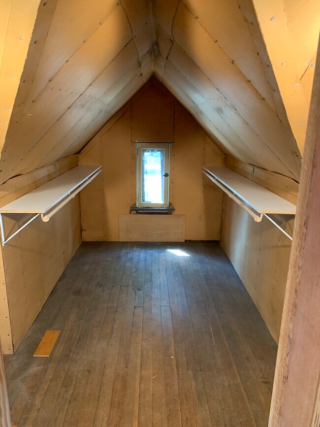 Up stairs studio walk-in closet - 4021 23rd Ave S