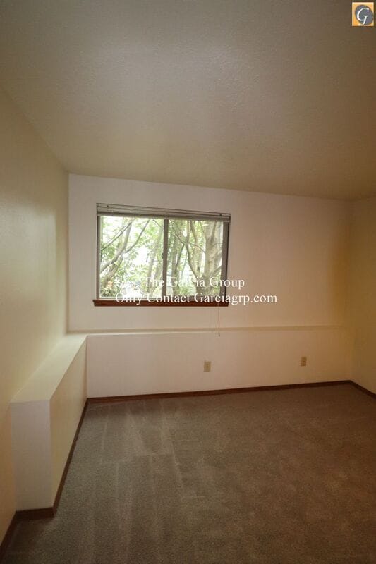 Building Photo - 6017 SW Karla Ct