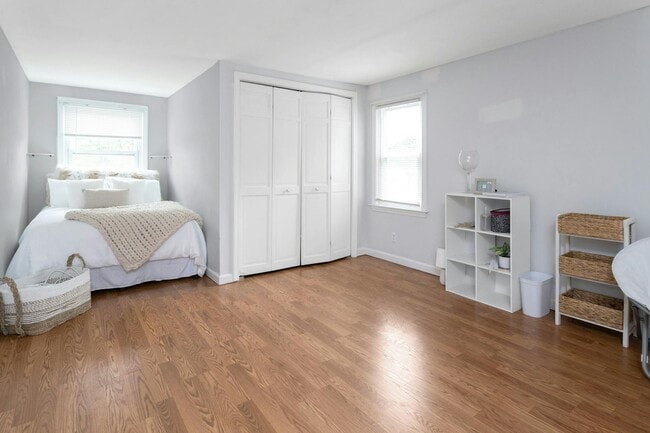 Building Photo - 152 Loftus Cir