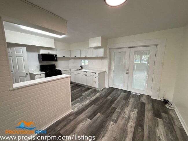 Building Photo - 1609 Riverwood Rd