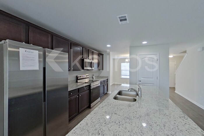 Building Photo - 100 St Matthew Wy