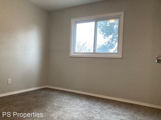 Building Photo - 3 br, 2 bath House - 10312 Snow Heights Bl...