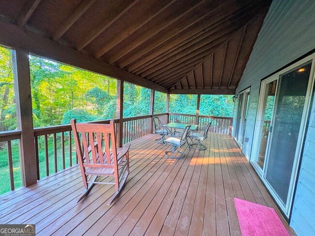 Building Photo - 4067 Fincher Dr