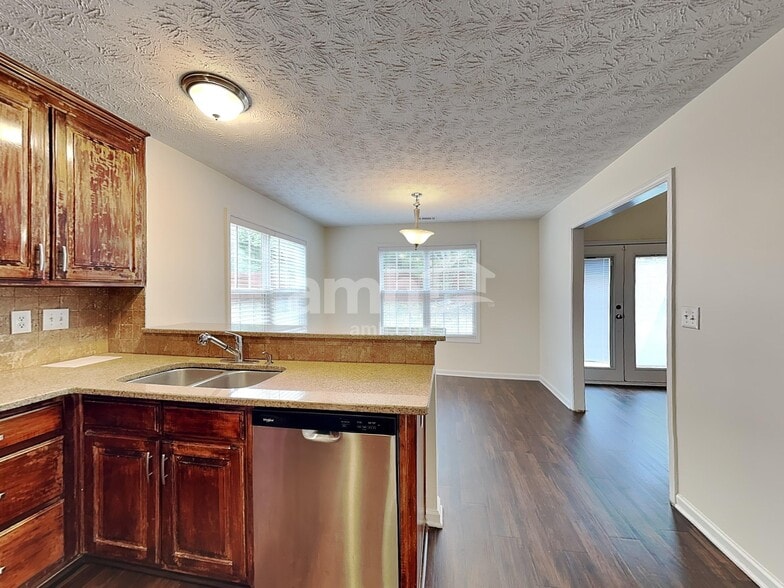 Building Photo - 3472 Skyland Ridge Ct