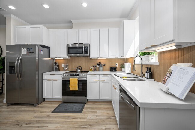 Building Photo - 7089 Tierwester St