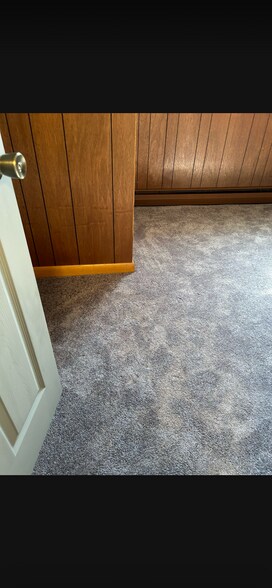 Building Photo - 206 W Beaver St