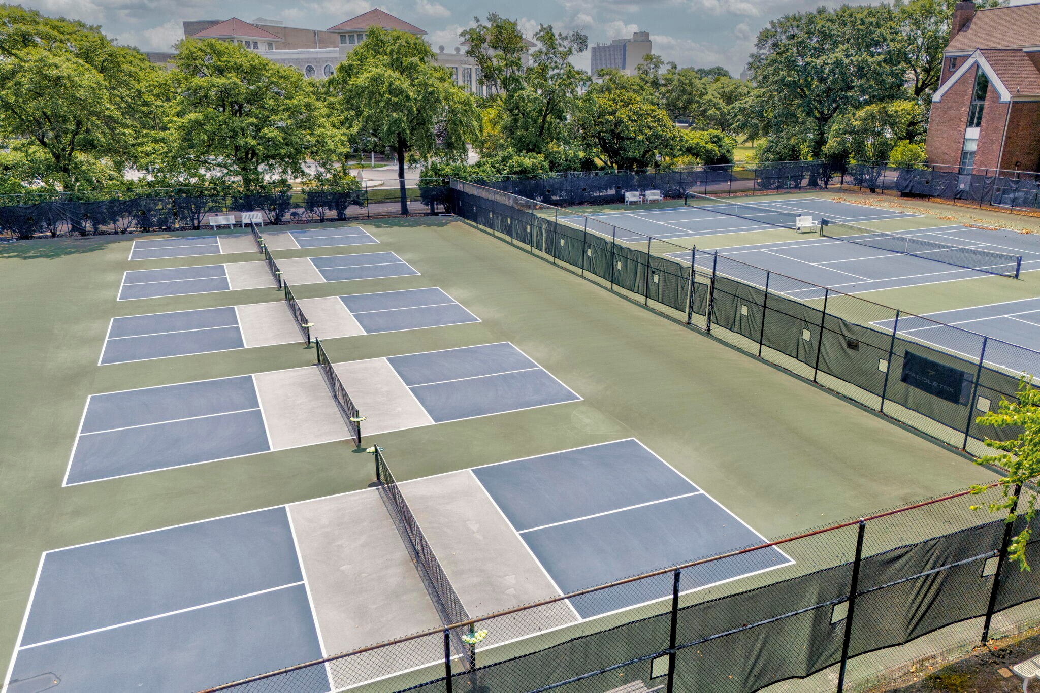 Building Photo - 325 Raleigh Ave