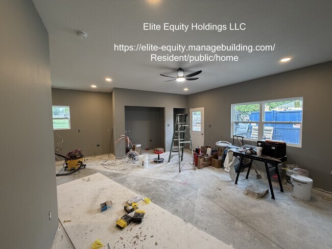 Building Photo - 328 N Wayne St
