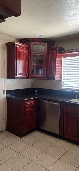Building Photo - 14639 Appian Way