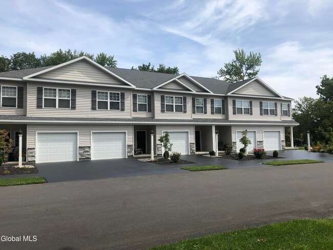 Building Photo - 2011 Rdg Mnr Ct