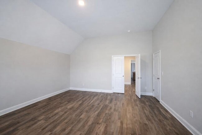 Building Photo - Get ready to fall in love—this sleek, modern beauty in West Creek Farms is bringing the wow facto...