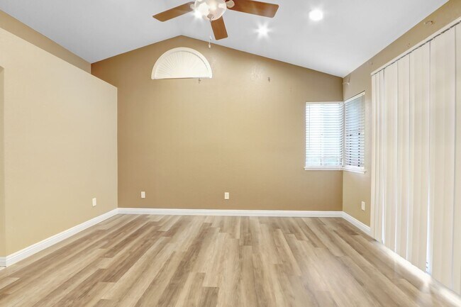 Building Photo - 7622 Belpine Pl