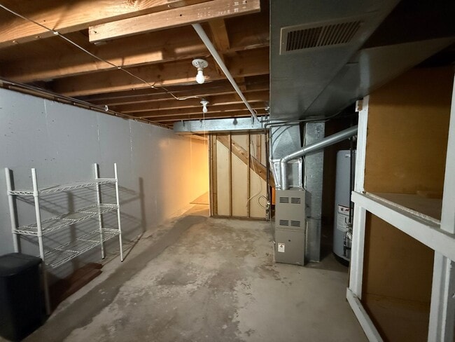 Building Photo - Spacious 2 Bed / 1.5 Bath in Centennial with In-Unit W/D