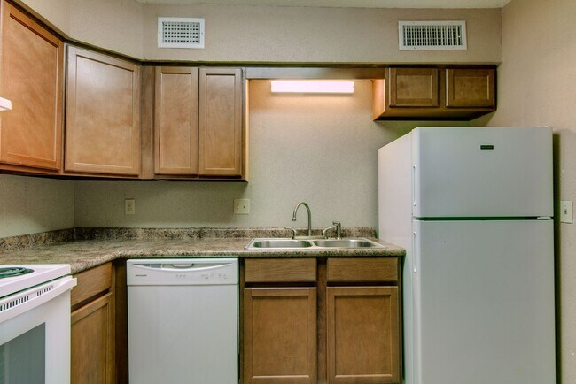 Building Photo - Apartment for rent!