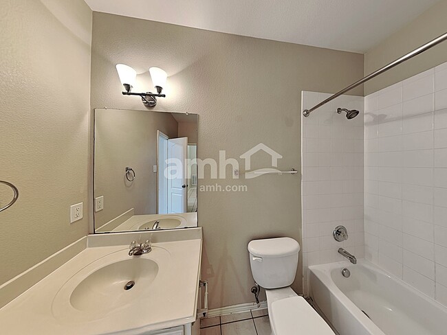 Building Photo - 9056 Weller Ln