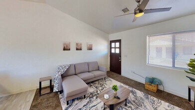 Building Photo - Ken-561 N 10th Pl. Show Low, AZ 85901